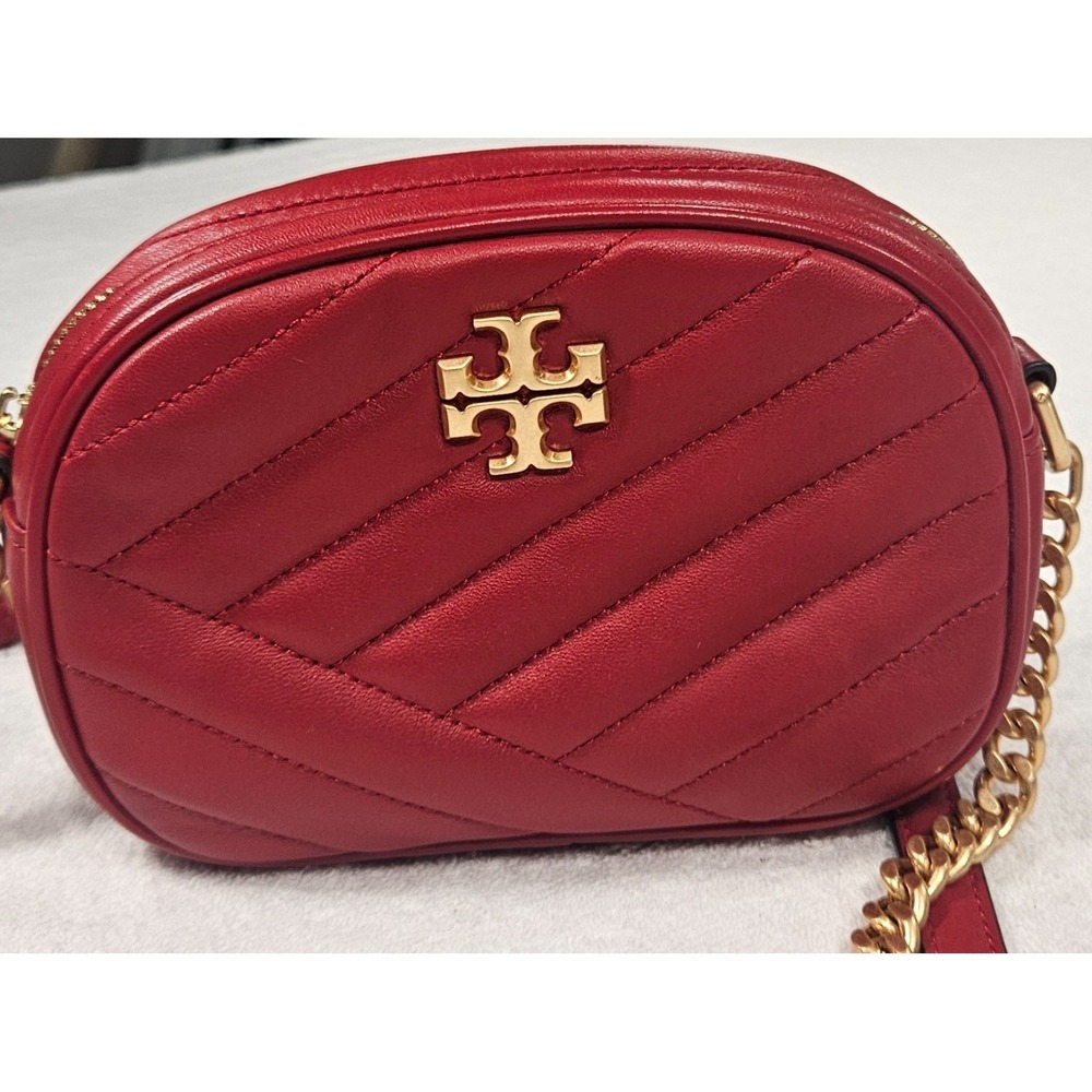 Tory Burch Fleming Soft Camera Bag – Red Quilted Leather – Gold Hardware - Picture 9 of 11
